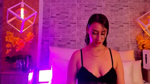 CatalinnaThompson online show from 11-06-25, 12:06