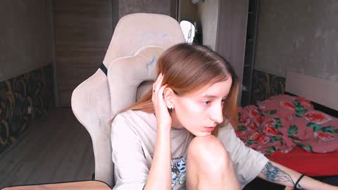 Snapshot of cath_dysphoria_ chatting on 12-06-24, 11:11 CATH online show from 12-06-24, 11:11