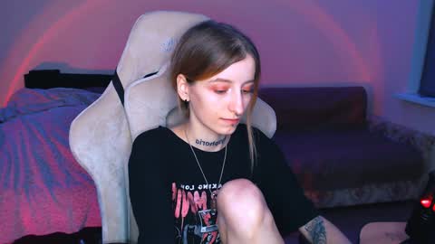 Snapshot of cath_dysphoria_ chatting on 01-20-25, 08:40 CATH online show from 01-20-25, 08:40