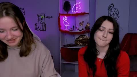 Snapshot of catherine_kitty chatting on 03-05-25, 08:32 Catherine online show from 03-05-25, 08:32