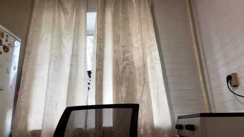Snapshot of catherinepirs chatting on 05-05-26, 07:38 catherinepirs online show from 05-05-26, 07:38