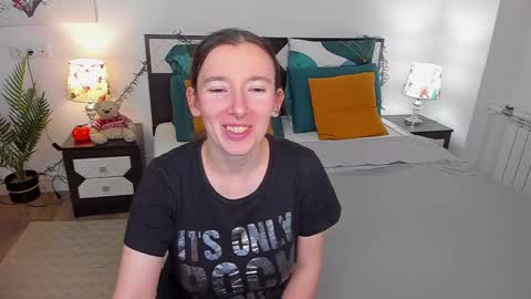 Catrin online show from 12-06-24, 05:31