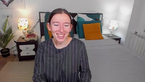 Catrin online show from 12-22-24, 09:55