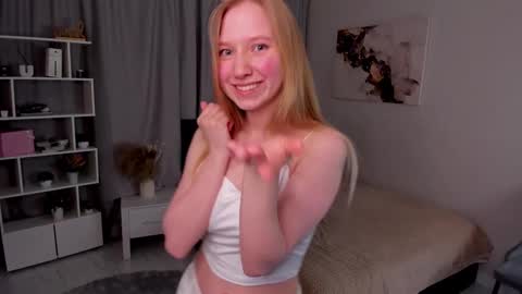 Lina online show from 03-06-25, 12:52