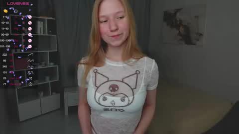 Lina online show from 03-07-25, 12:23