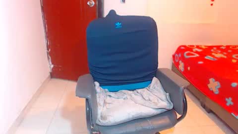 cathi_nahomi online show from 11-30-25, 07:12