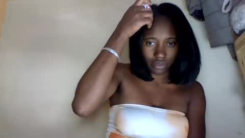 cathia_bella online show from 07-14-26, 10:43