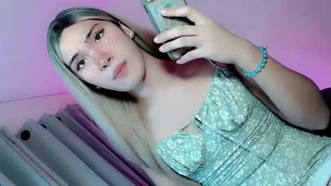 Snapshot of cathleashemalegoddess chatting on 10-27-25, 12:09 cathleashemalegoddess online show from 10-27-25, 12:09