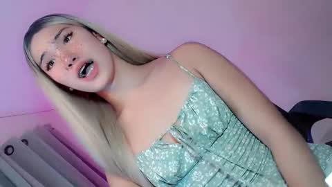 Snapshot of cathleashemalegoddess chatting on 10-28-25, 06:39 cathleashemalegoddess online show from 10-28-25, 06:39