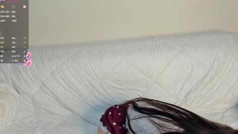 Snapshot of cathrinetunick chatting on 03-05-26, 04:52 Aria and Kira online show from 03-05-26, 04:52