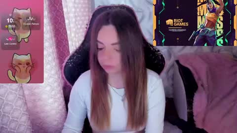 .  .  online show from 04-27-26, 05:49