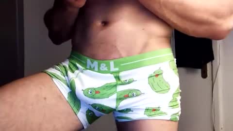 catkot912 online show from 12-17-25, 09:10