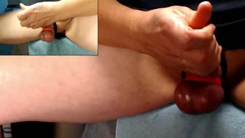 Snapshot of catlover03 chatting on 10-25-25, 02:13 Mike online show from 10-25-25, 02:13