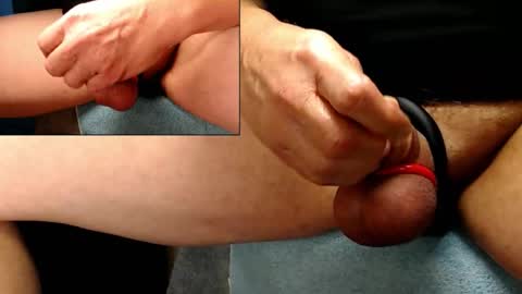 Snapshot of catlover03 chatting on 12-04-25, 04:48 Mike online show from 12-04-25, 04:48