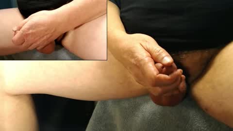 Snapshot of catlover03 chatting on 01-06-26, 01:48 Mike online show from 01-06-26, 01:48