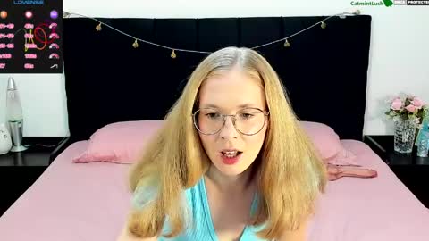 Snapshot of catmintlush chatting on 05-23-26, 11:53 CatmintLush online show from 05-23-26, 11:53