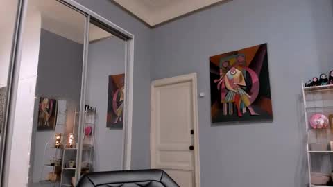 Snapshot of catrin_peach chatting on 10-18-25, 09:15 Catrin like Cat 3 online show from 10-18-25, 09:15