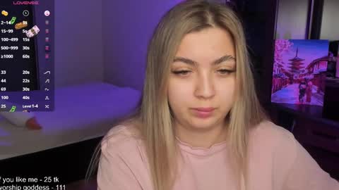 Snapshot of catrinaeuphorina chatting on 02-14-25, 09:21 Catrina or just Cat online show from 02-14-25, 09:21