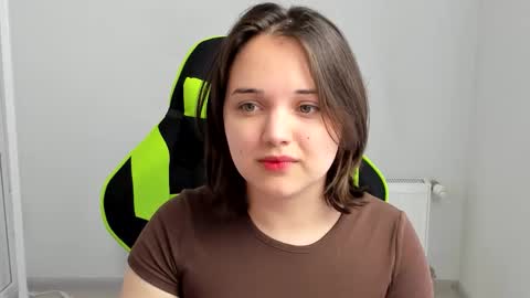 Snapshot of catrine_cute chatting on 03-27-26, 10:26 Catrine online show from 03-27-26, 10:26