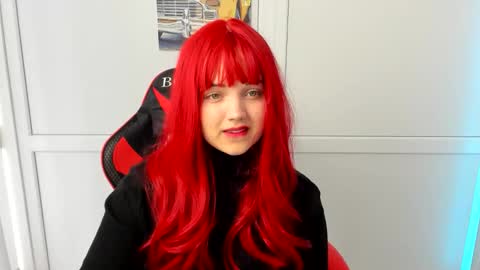 Snapshot of catrine_cute chatting on 04-11-26, 07:13 Catrine online show from 04-11-26, 07:13