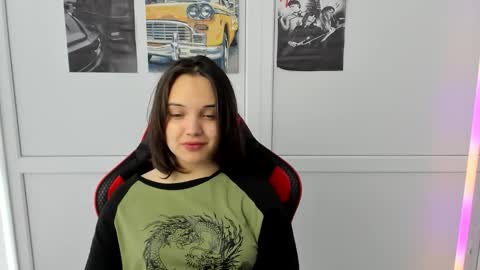 Snapshot of catrine_cute chatting on 04-23-26, 06:47 Catrine online show from 04-23-26, 06:47