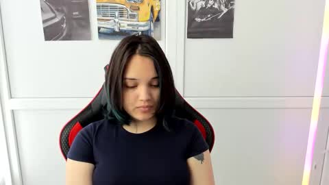 Snapshot of catrine_cute chatting on 04-29-26, 09:02 Catrine online show from 04-29-26, 09:02