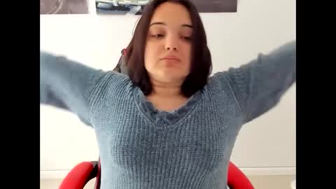 Snapshot of catrine_cute chatting on 05-15-26, 06:53 Catrine online show from 05-15-26, 06:53
