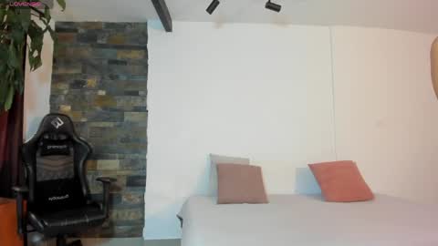cattleya_smith_ online show from 05-13-26, 12:24