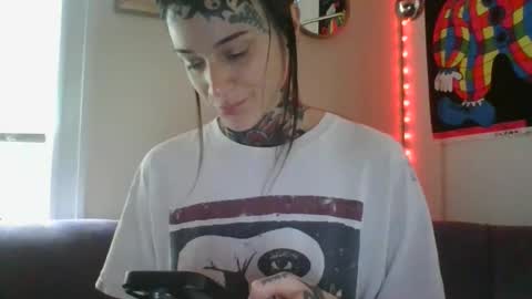 Snapshot of caulkgobbler chatting on 10-24-25, 07:54 alaska online show from 10-24-25, 07:54