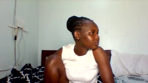Snapshot of cavy_sweet chatting on 12-03-24, 07:43 Mecy online show from 12-03-24, 07:43