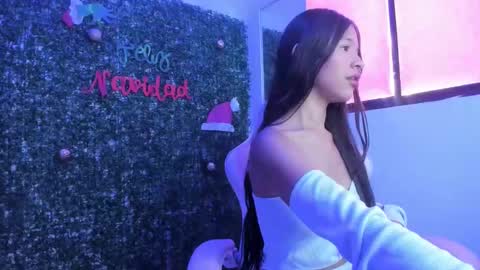 Snapshot of caylin_dolls_ chatting on 11-21-25, 06:50 caylin_dolls_ online show from 11-21-25, 06:50