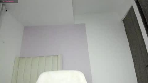 Snapshot of caylin_jordan chatting on 03-10-25, 05:00 Cay online show from 03-10-25, 05:00