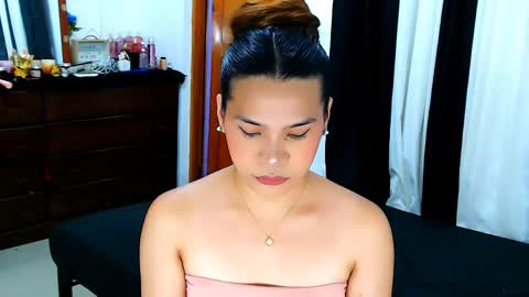 The Queen Named ADDISON online show from 05-29-26, 10:35