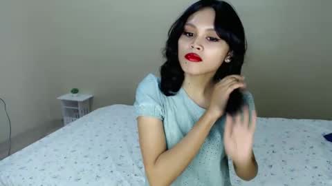 Snapshot of cb_excitment_studios chatting on 10-06-25, 01:19 Selena online show from 10-06-25, 01:19