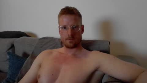 Snapshot of ccloser87 chatting on 06-08-26, 07:36 ccloser87 online show from 06-08-26, 07:36