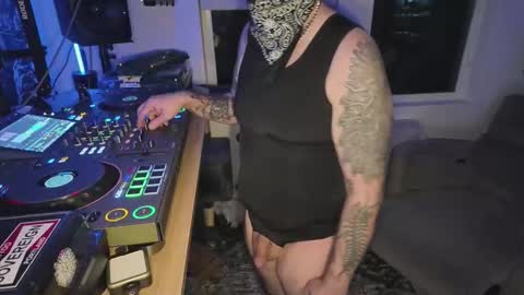 Snapshot of ccook1200 chatting on 03-19-26, 05:33 ccook1200 online show from 03-19-26, 05:33