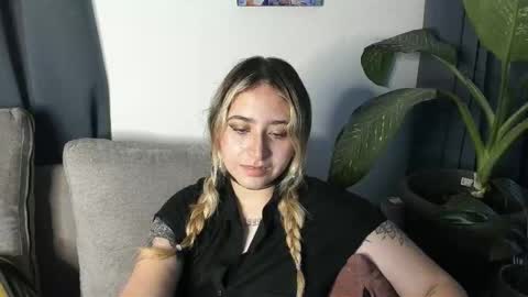 ccuteass online show from 02-13-25, 08:34