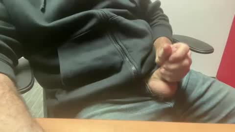 Snapshot of cdndad chatting on 11-18-25, 10:14 cdndad online show from 11-18-25, 10:14