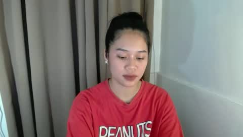 Snapshot of ce_lien chatting on 12-19-25, 05:20 Celine online show from 12-19-25, 05:20