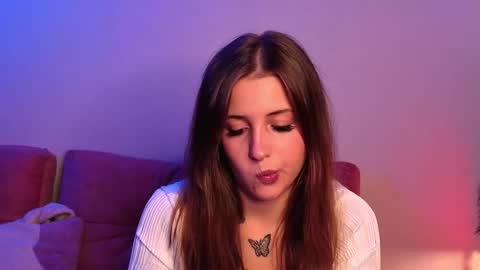 Lina  online show from 10-22-25, 07:35