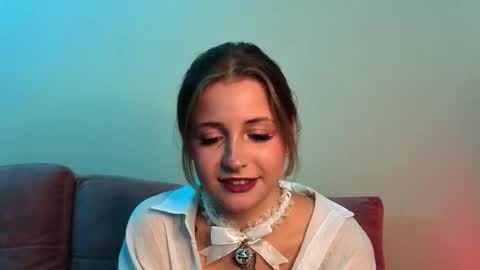 Lina  online show from 10-23-25, 07:23