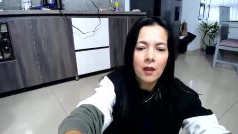 ceci online show from 02-28-25, 10:50