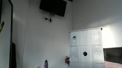 ceci online show from 09-21-25, 10:22