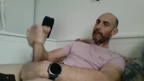 Snapshot of cedric223 chatting on 04-29-26, 04:00 cedric223 online show from 04-29-26, 04:00