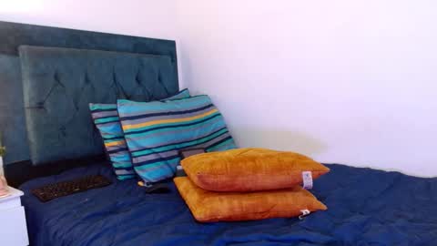 Snapshot of cedrixx10 chatting on 10-16-25, 12:11 Cedrixx10 online show from 10-16-25, 12:11