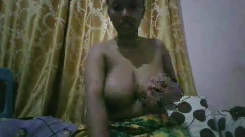 Snapshot of ceejayhot chatting on 01-05-26, 10:46 ceejay online show from 01-05-26, 10:46