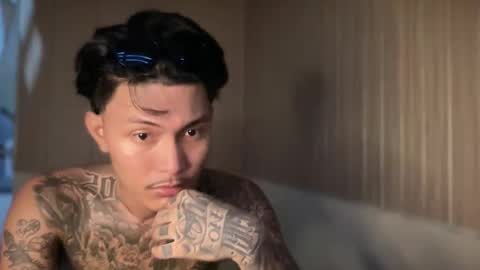 Snapshot of ceesteve_hot chatting on 05-16-26, 06:32 ceesteve_hot online show from 05-16-26, 06:32