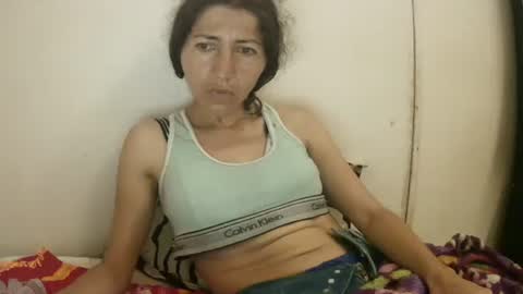 celeste198694 online show from 10-28-25, 01:47