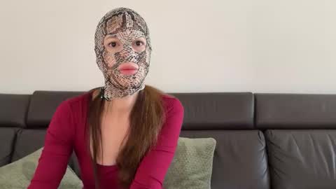 Snapshot of celeste_grayson chatting on 05-31-26, 05:04 celeste grayson online show from 05-31-26, 05:04