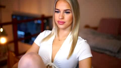 Sunflower  online show from 04-16-26, 08:04